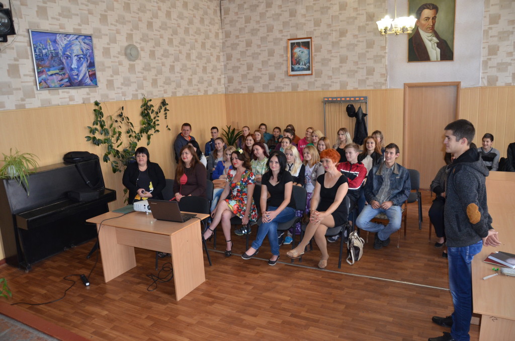 UCH_1571