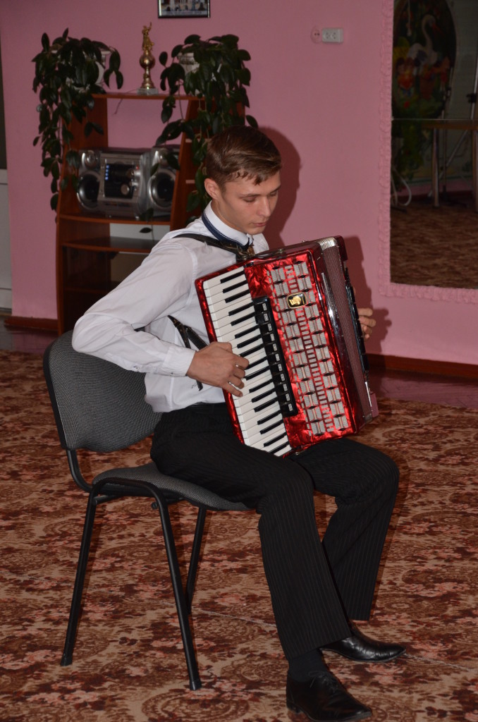 UCH_2837